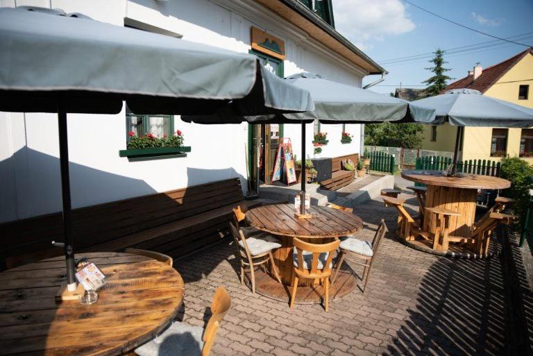 Hotel Dom Frana Krala à Smrečany Extérieur photo